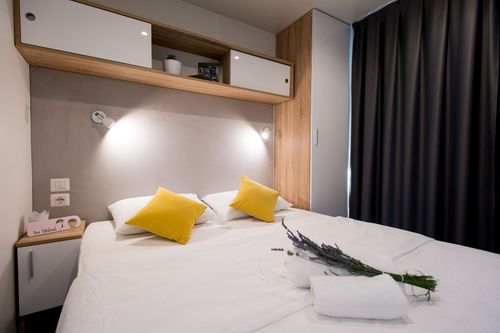 Holiday Home Trend - Image 1 of 24